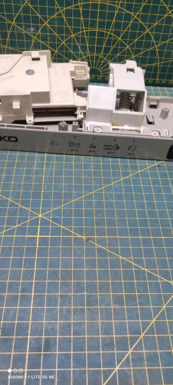 Панель с модулем Beko Dis 1520