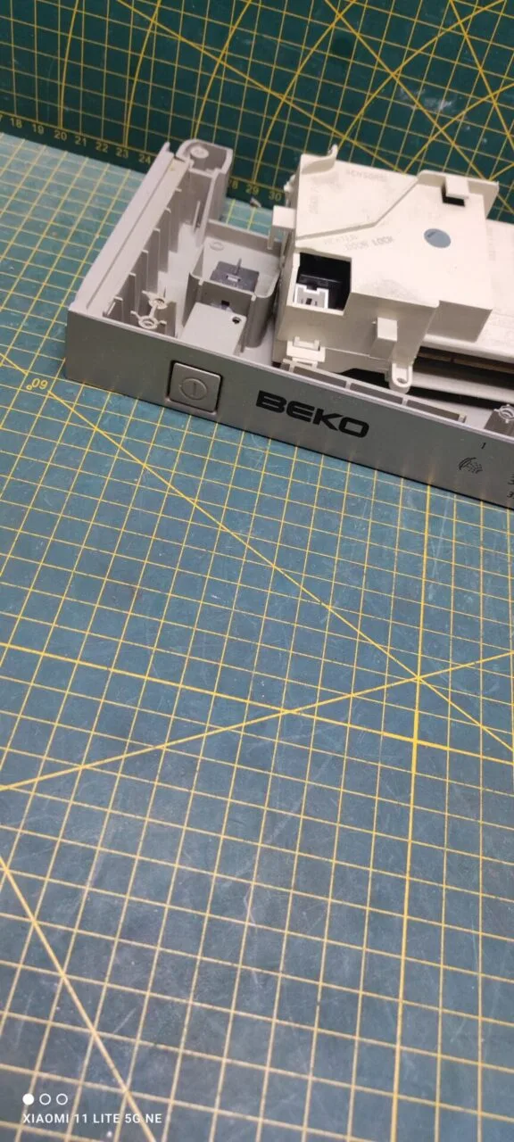 Панель с модулем Beko Dis 1520