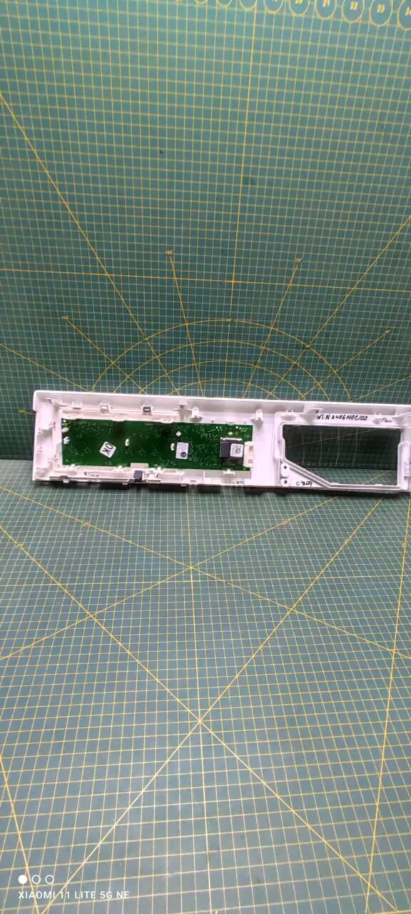 Панель управления Bosch  WLN 2426MOE/02 с дефектом