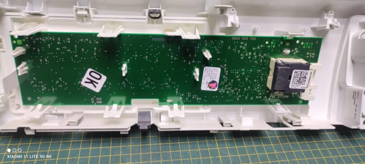 Панель управления Bosch  WLN 2426MOE/02 с дефектом