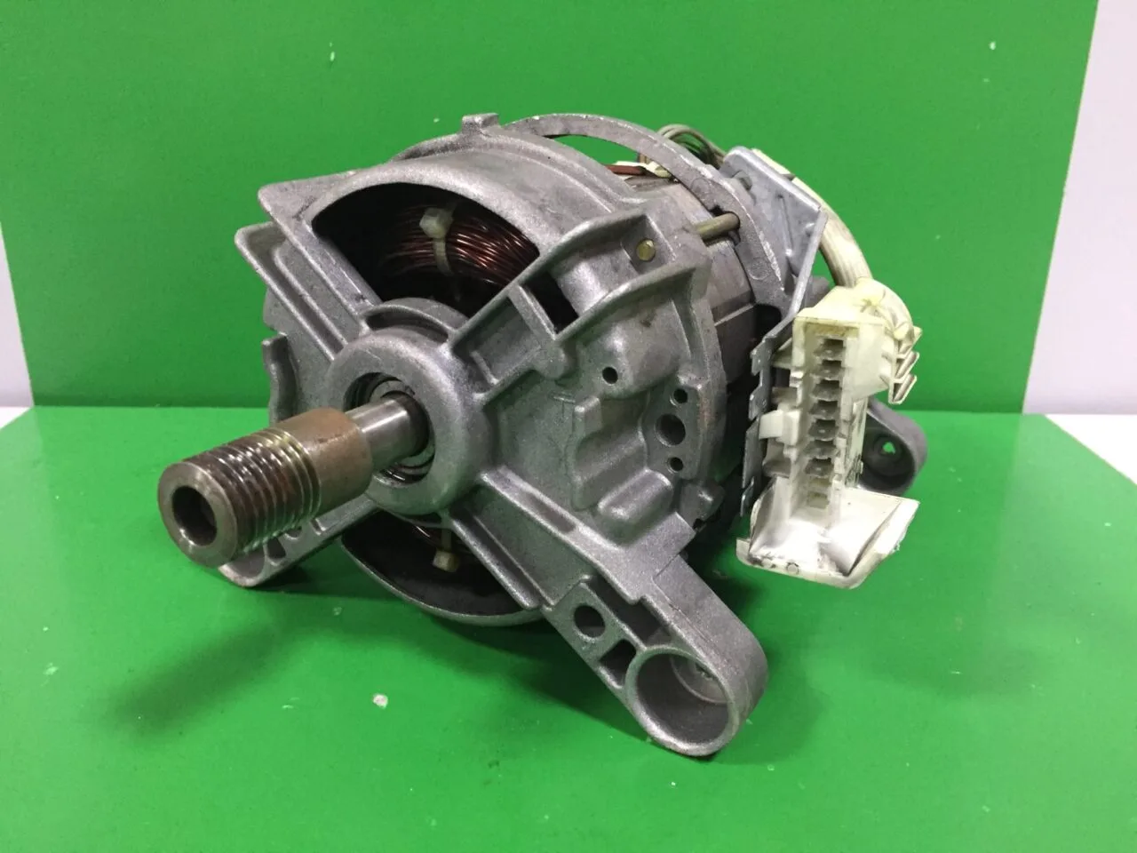 Двигатель Beko LG 2702920201 FHP Motors -7 контактов