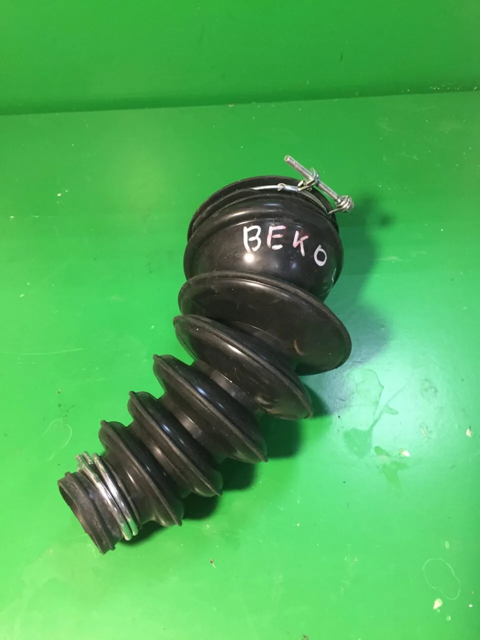 Патрубок BEKO 2819090100 2865200100