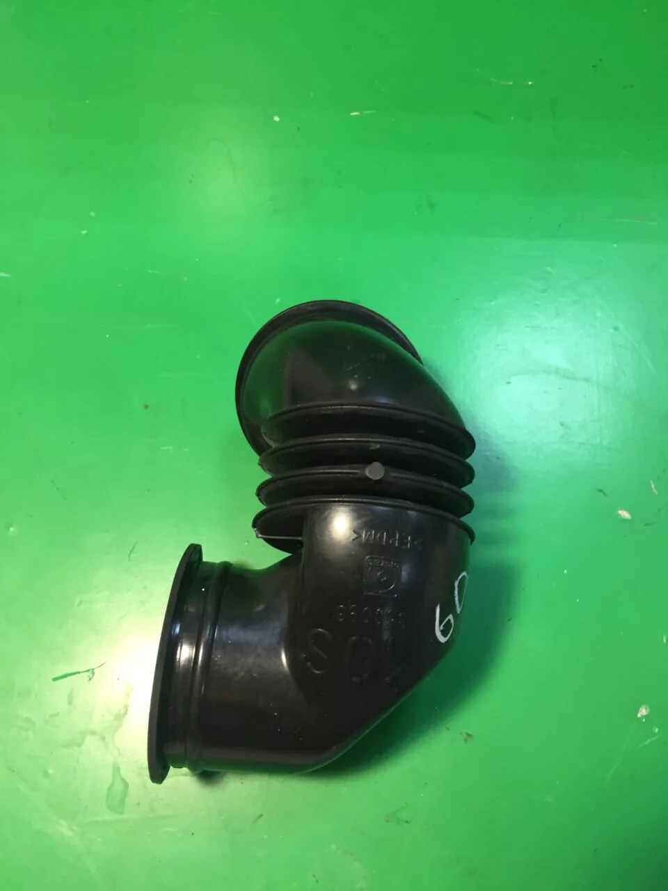 Патрубок заливной 1350093 Electrolux