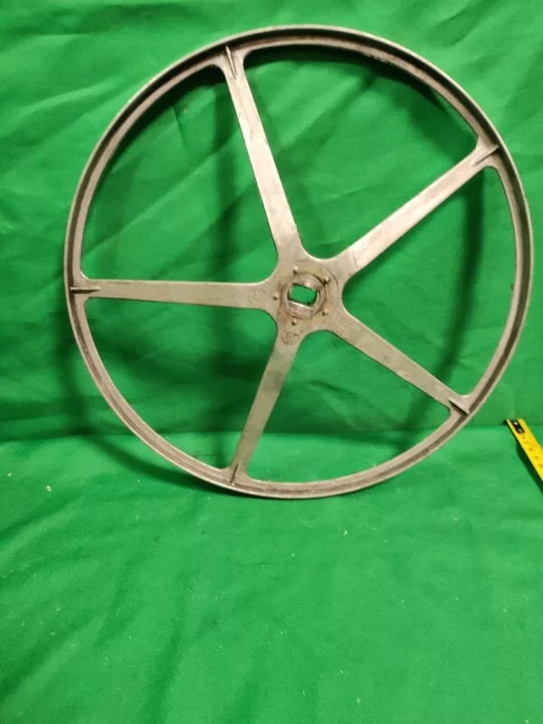 Шкив Indesit 174000648