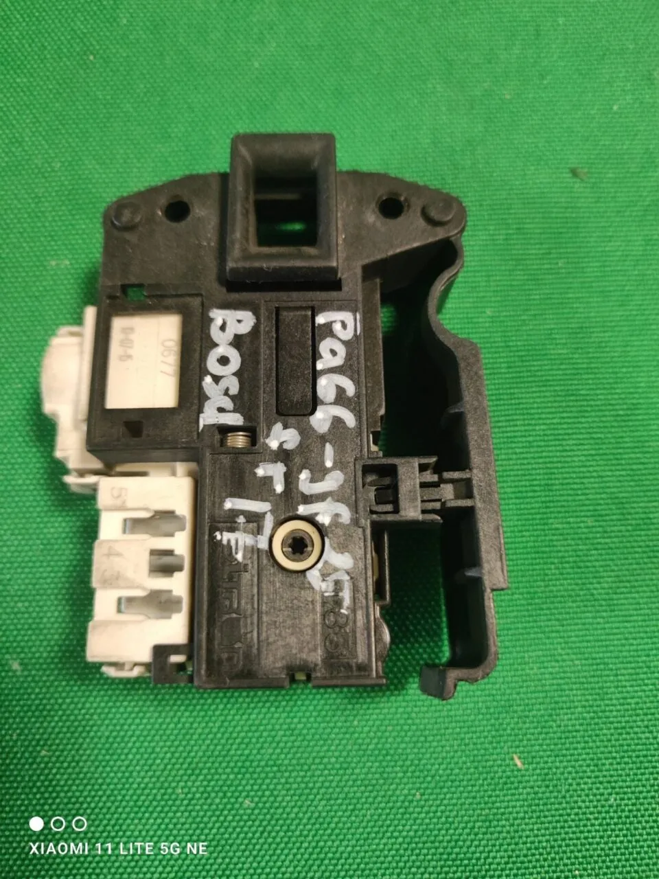 Замок люка (УБЛ) Bosch PA66-GF25FR17