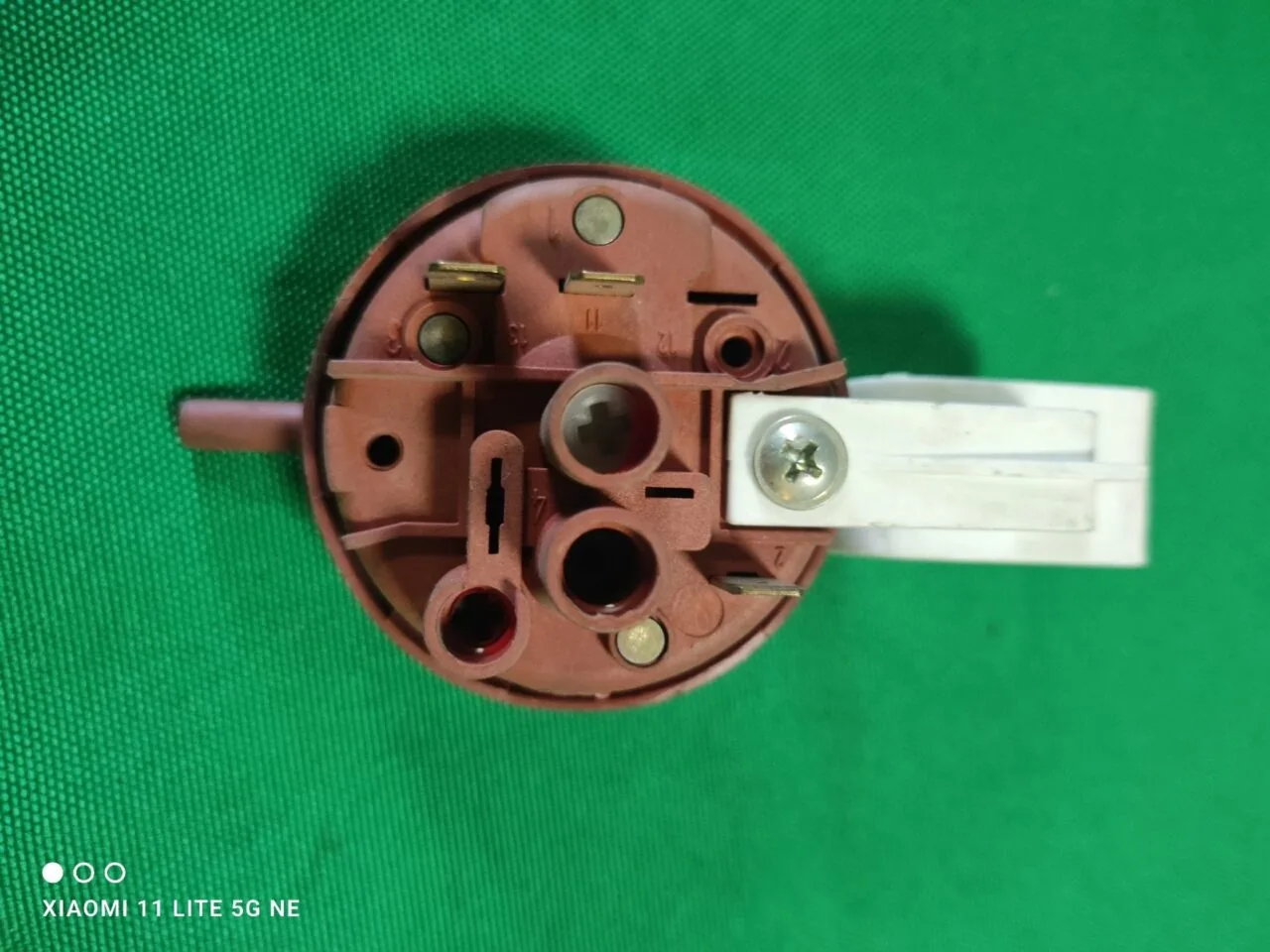 Прессостат Ariston 160009958.00