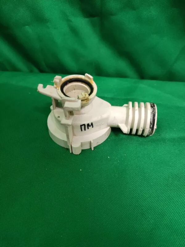 Улитка сливного насоса Ariston C00054843