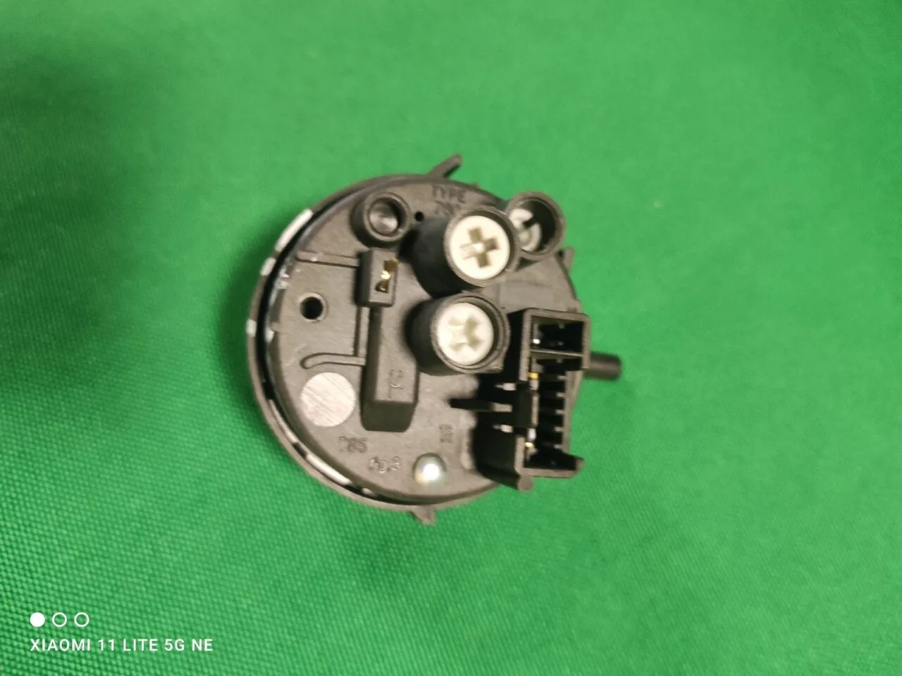 Прессостат Ariston 37680003