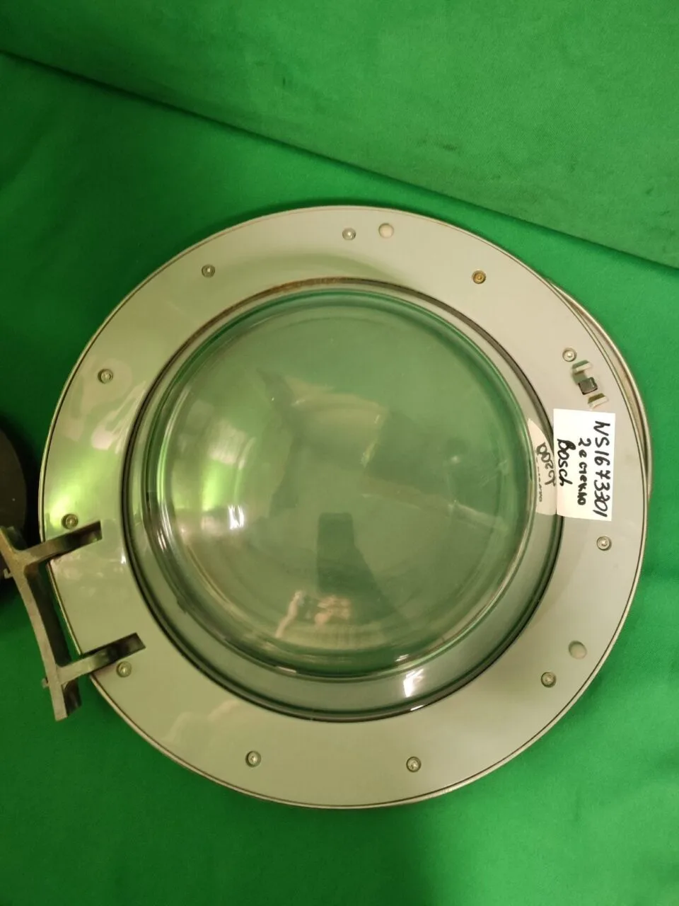 Люк Bosch WS 1673301 двойное стекло