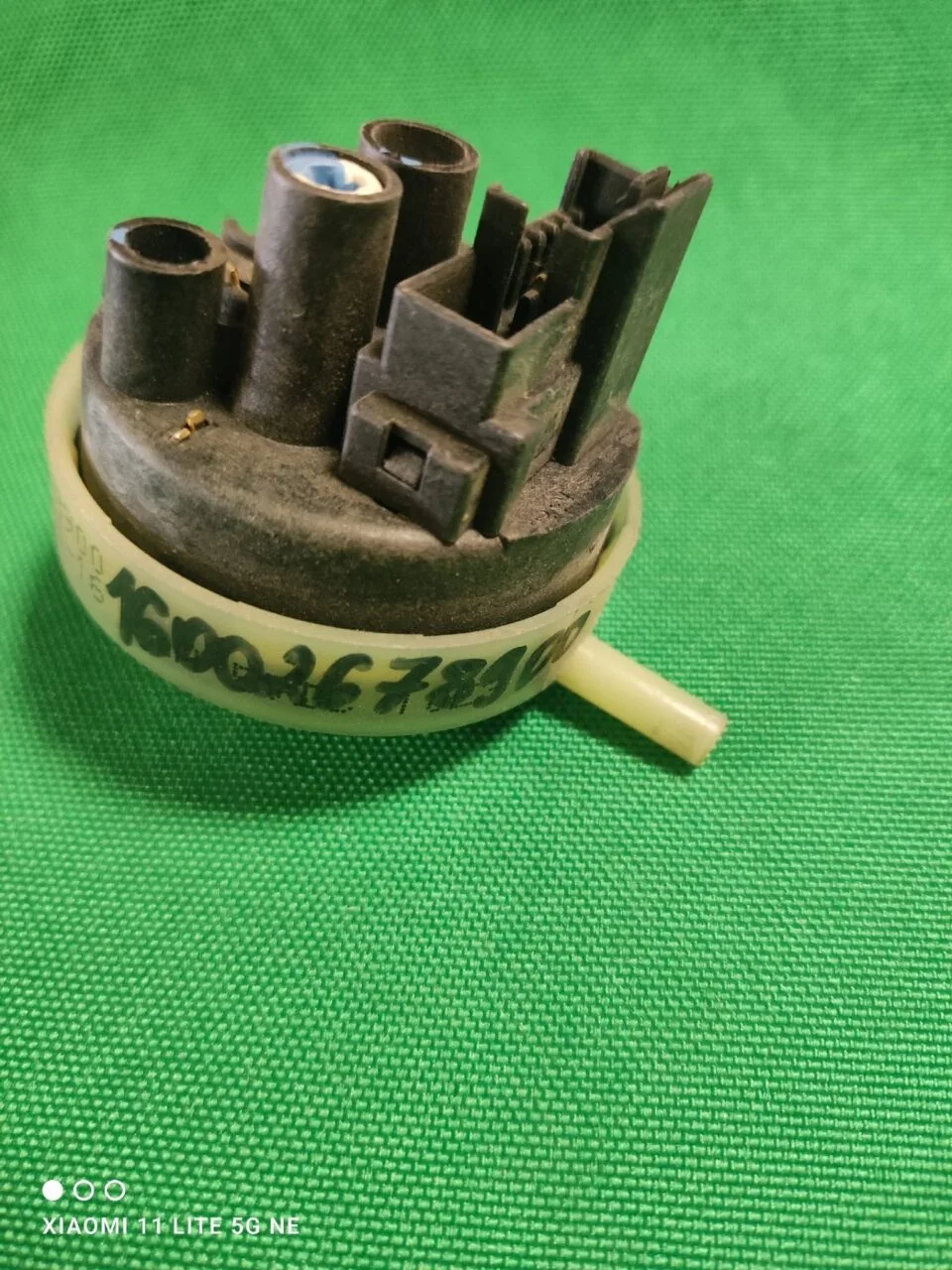 Прессостат Ariston 16002678900