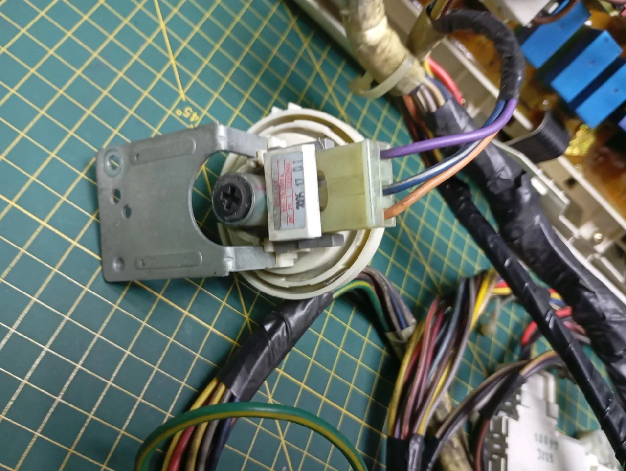 Модуль LG WD-80192N желтая панель