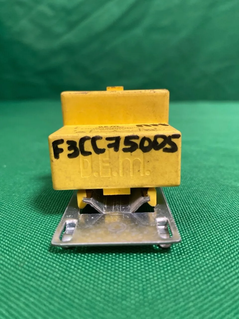 Сетевой фильтр Hansa F3CC75005