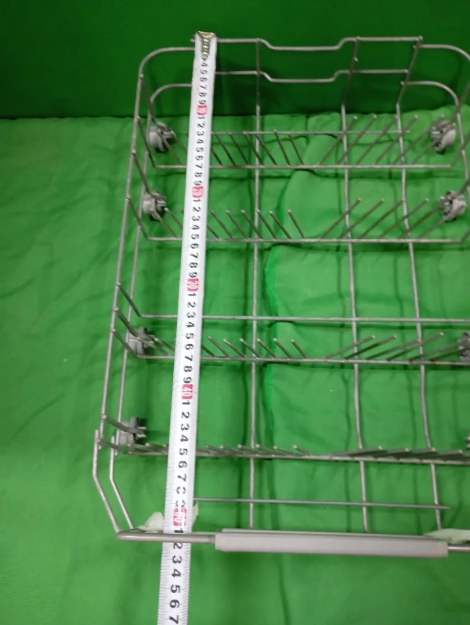 Нижняя корзина Indesit Ariston C00534256 для пмм 45см