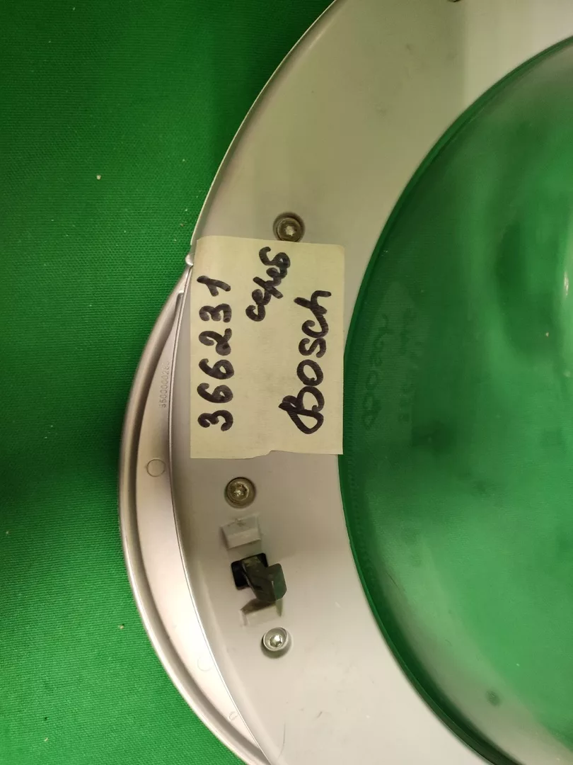 LTX_TRfqc3o Люк в сборе Bosch 366231