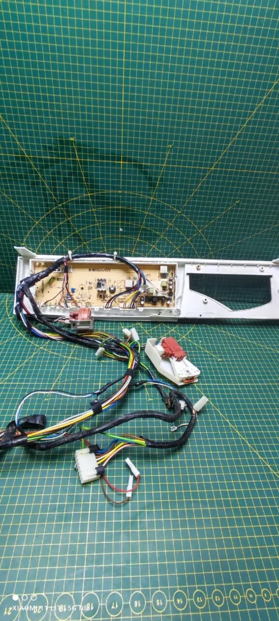 LgQJgs10QmE Модуль Whirlpool AWG236 с деф