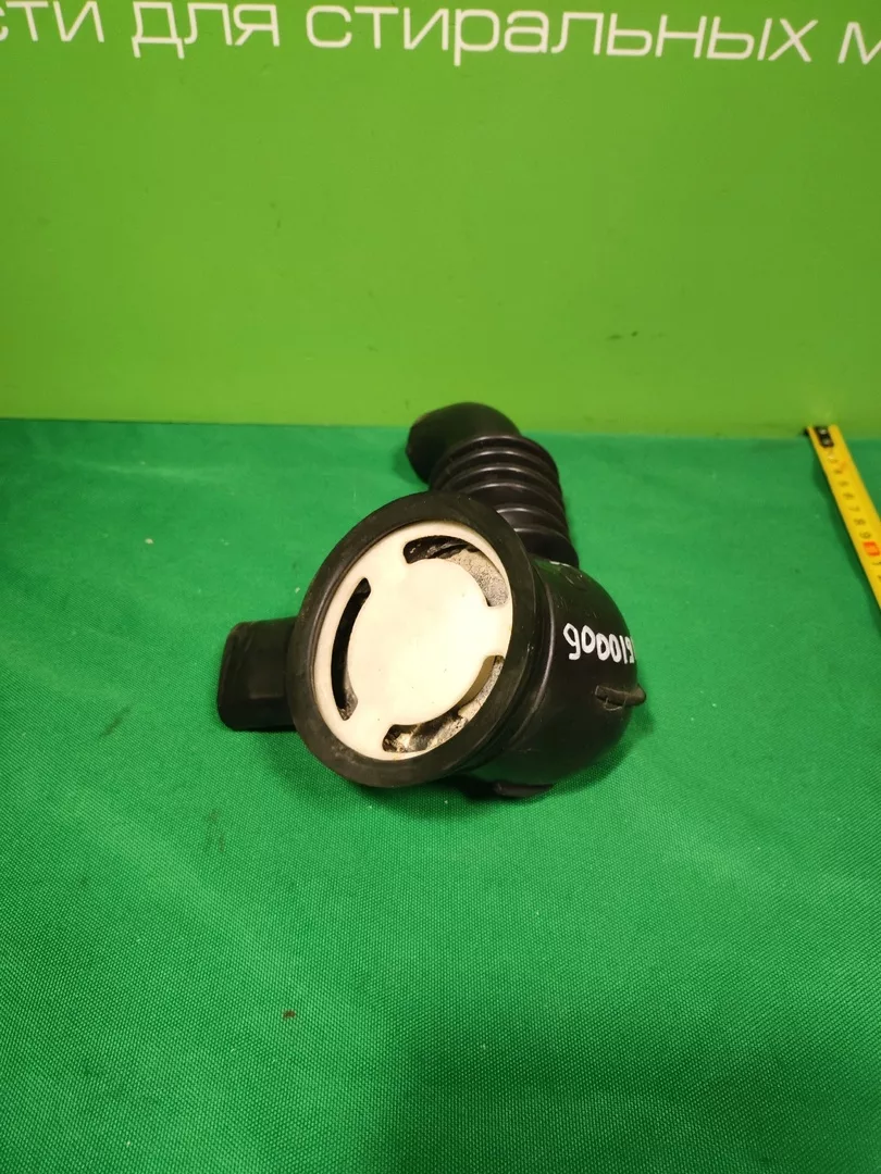Патрубок Bosch 9000191168