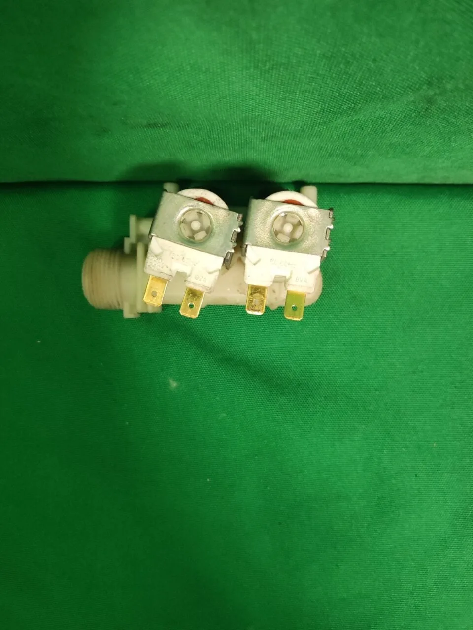 Клапан двойной Ariston EDL90/88m-2 снизу контакты