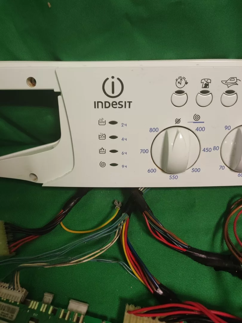 Модуль Indesit WISL 83 для стиральной машины