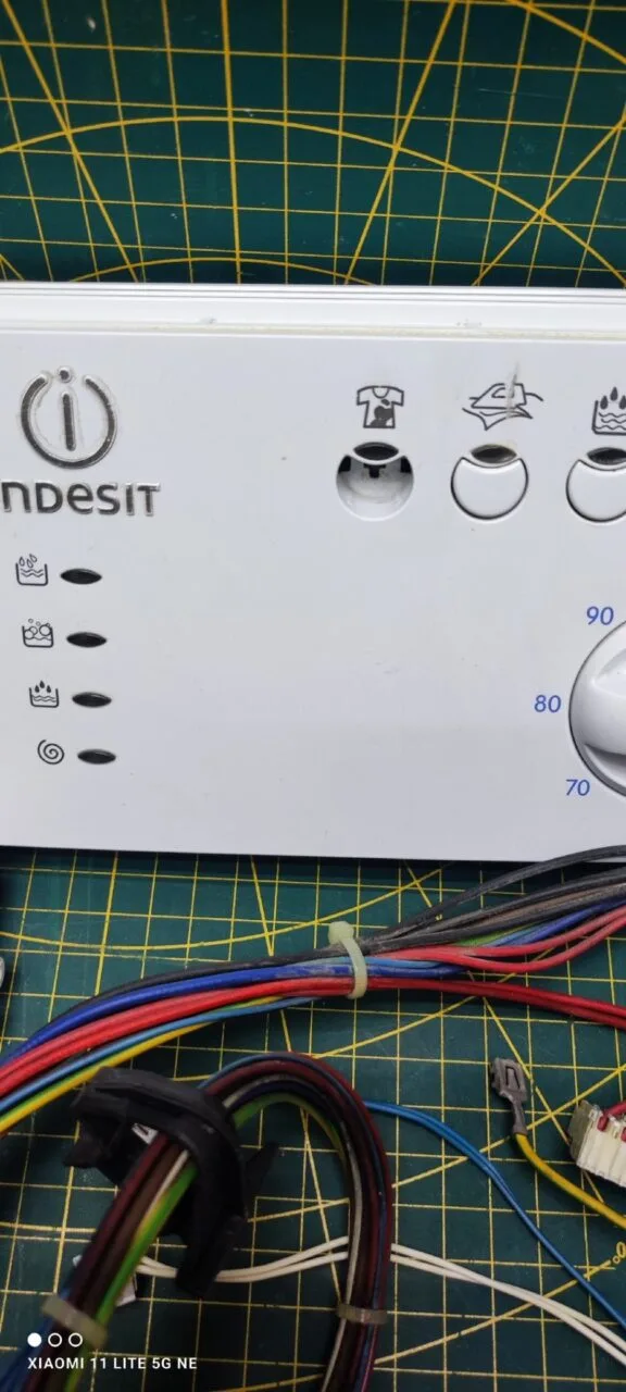 OQQIpQ3o_k Модуль Indesit WISL 102 с деф