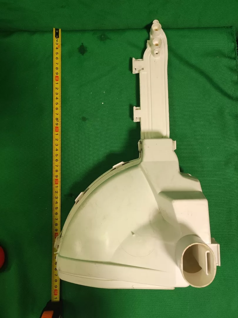 Бункер порошкоприемника Ariston 174003473-4 (48см длина)