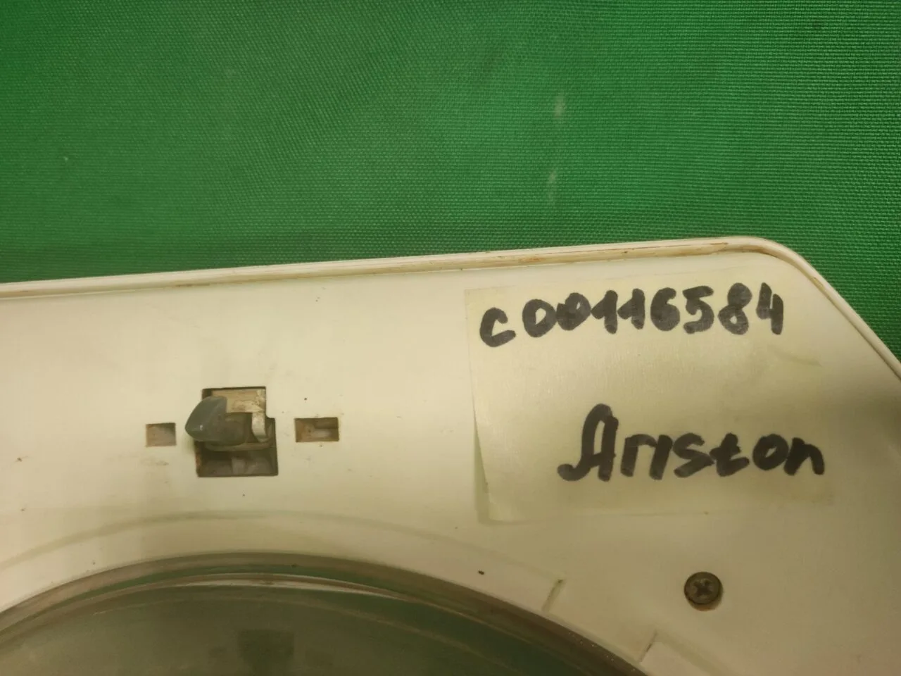 Люк в сборе Ariston C00116584 для стиральной машины без сушки