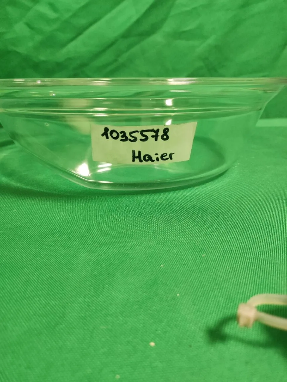 Oaeeol5ZI1E Стекло люка Haier 1035578 среднее