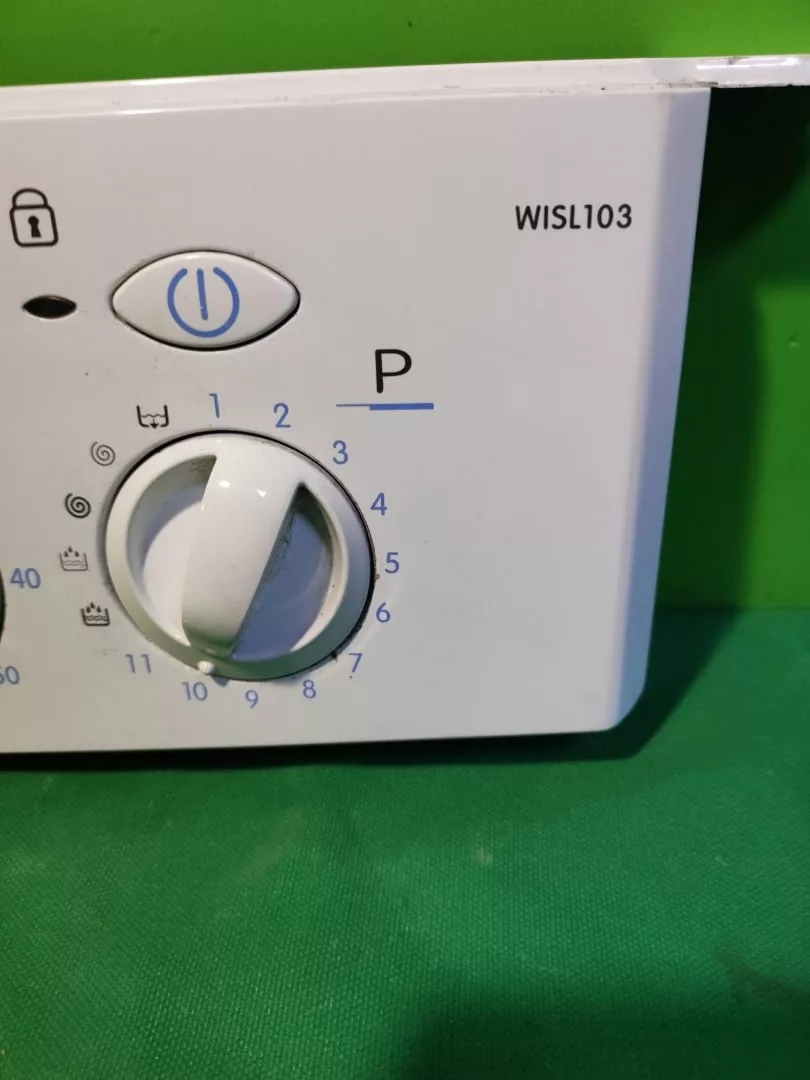 Панель управления Indesit Wisl 103
