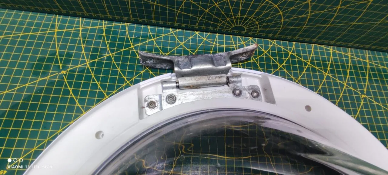 Люк Ariston C00291117 бел