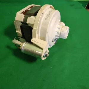Рециркуляционный насос для посудомоечной машины Bosch 7136004201 Рециркуляционный насос для посудомоечной машины Bosch 7136004201