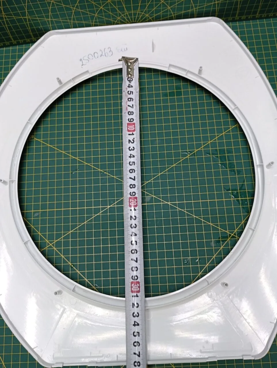 Обрамление внешнее Ariston 2500263 бел