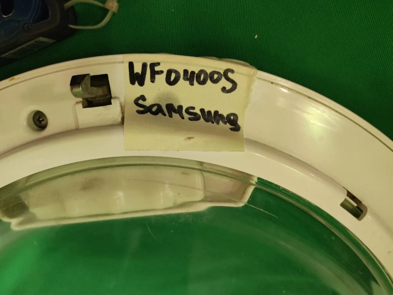 Люк Samsung WF0400S в сборе для стиральной машины