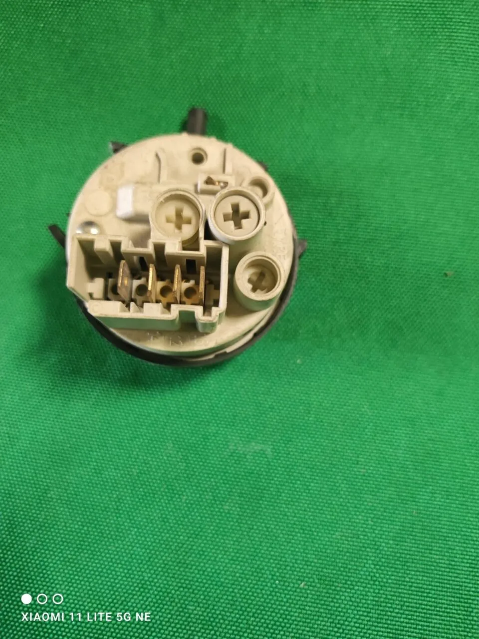 Прессостат Bosch 37650092