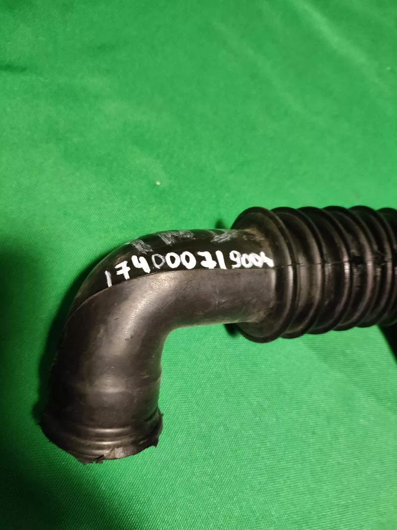 Патрубок Ariston Indesit 174000719004 для стиральной машины