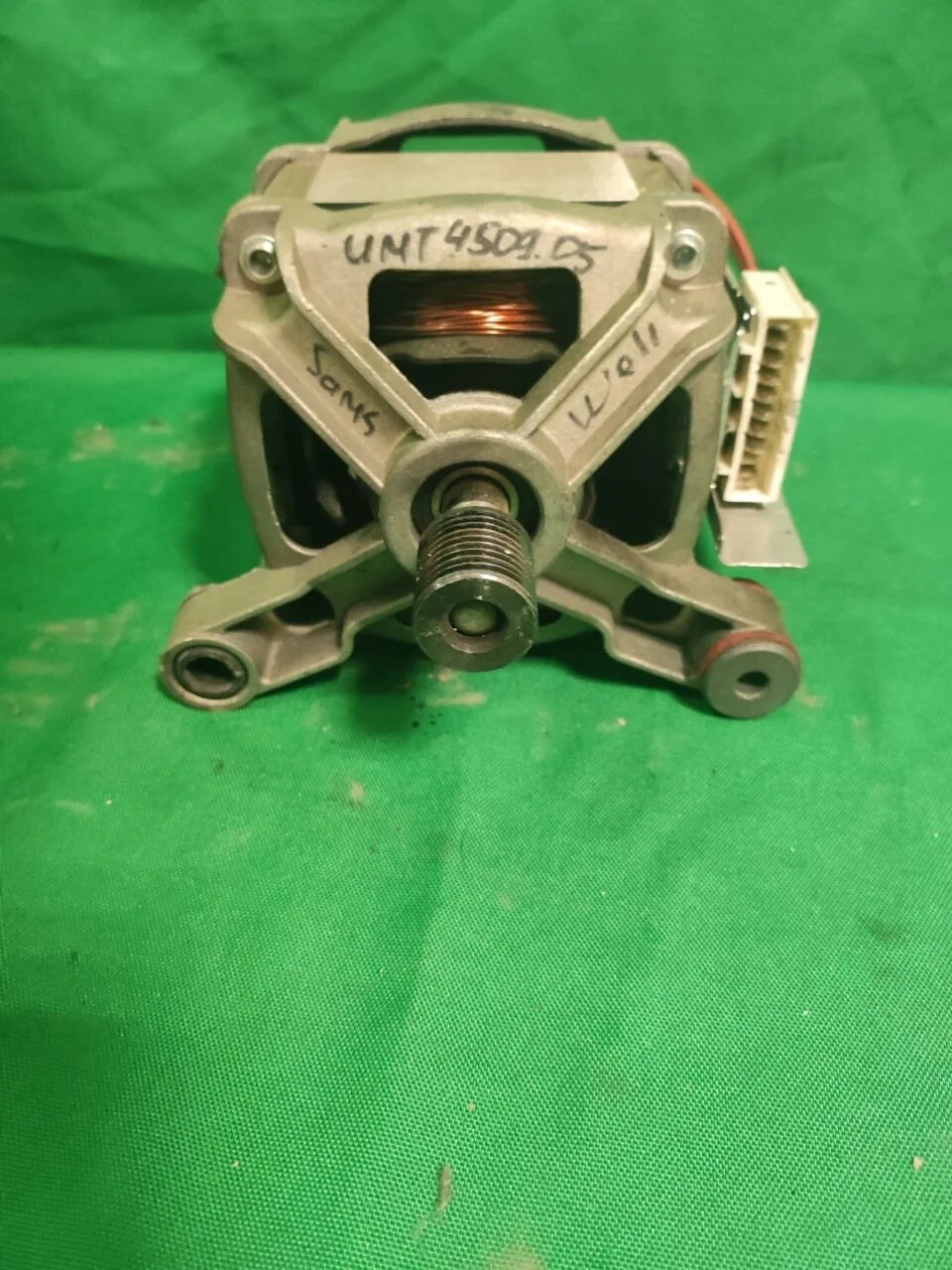 Двигатель Hansa Welling UMT 4509.05 -9 контактов