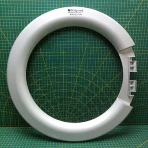 Обрамление внешнее Ariston Indesit 250006731 серебро 44см Обрамление внешнее Ariston Indesit 250006731 серебро 44см