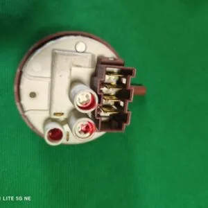 Прессостат Ariston 160018546.01