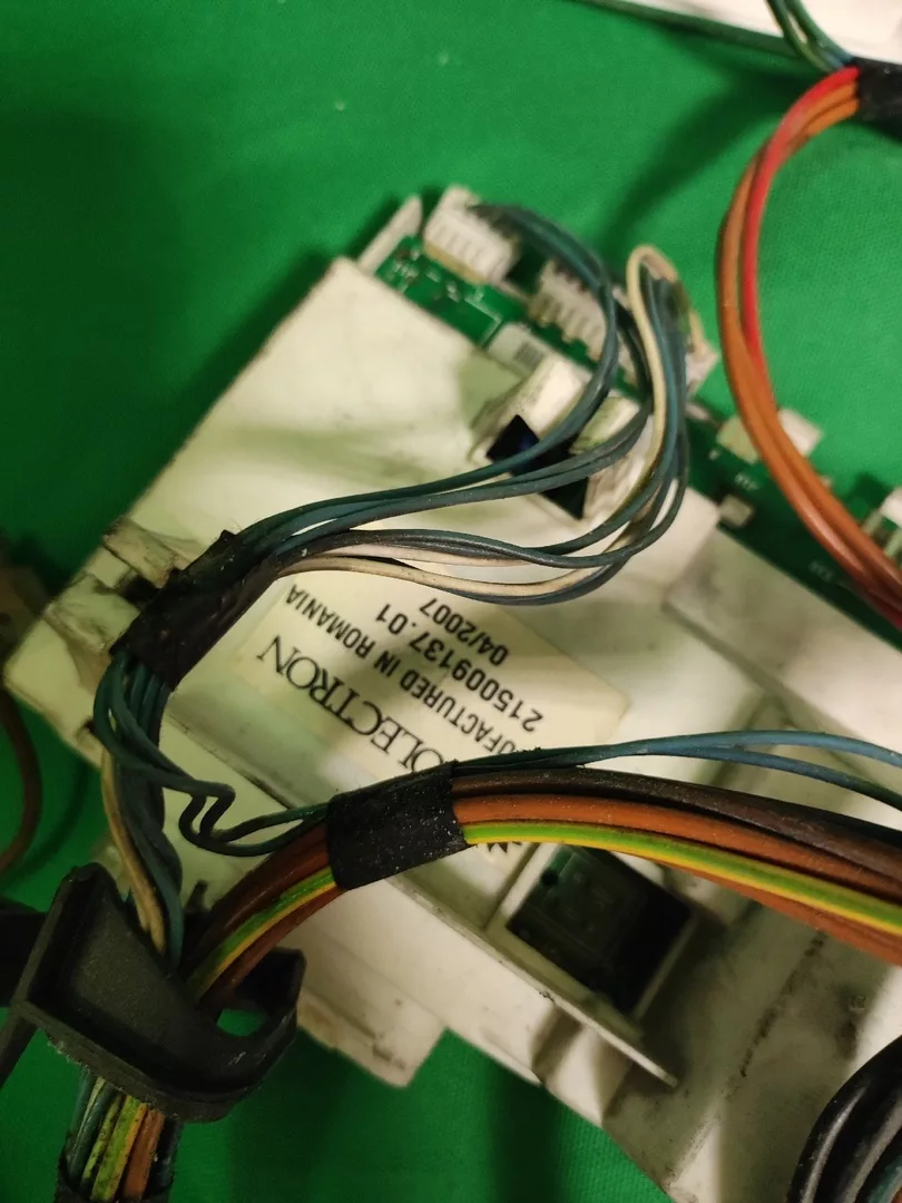 S1_YW0P-X7E МОДУЛЬ INDESIT WISL 105