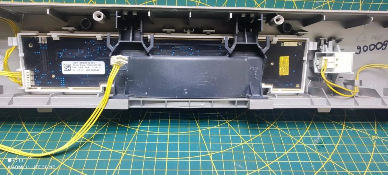 S93YfGW2OOY Панель управления Bosch 9000946497 для пмм
