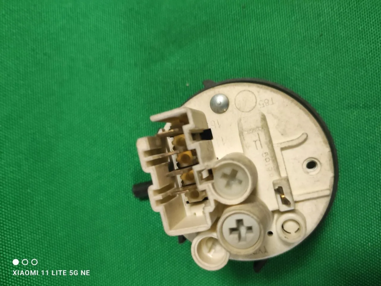 Прессостат Ariston 160018276.00