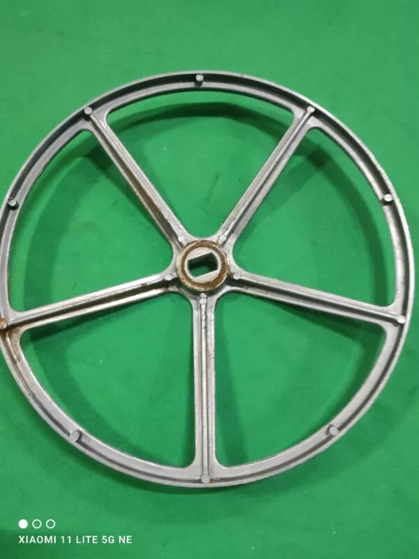 Шкив Indesit 174002083