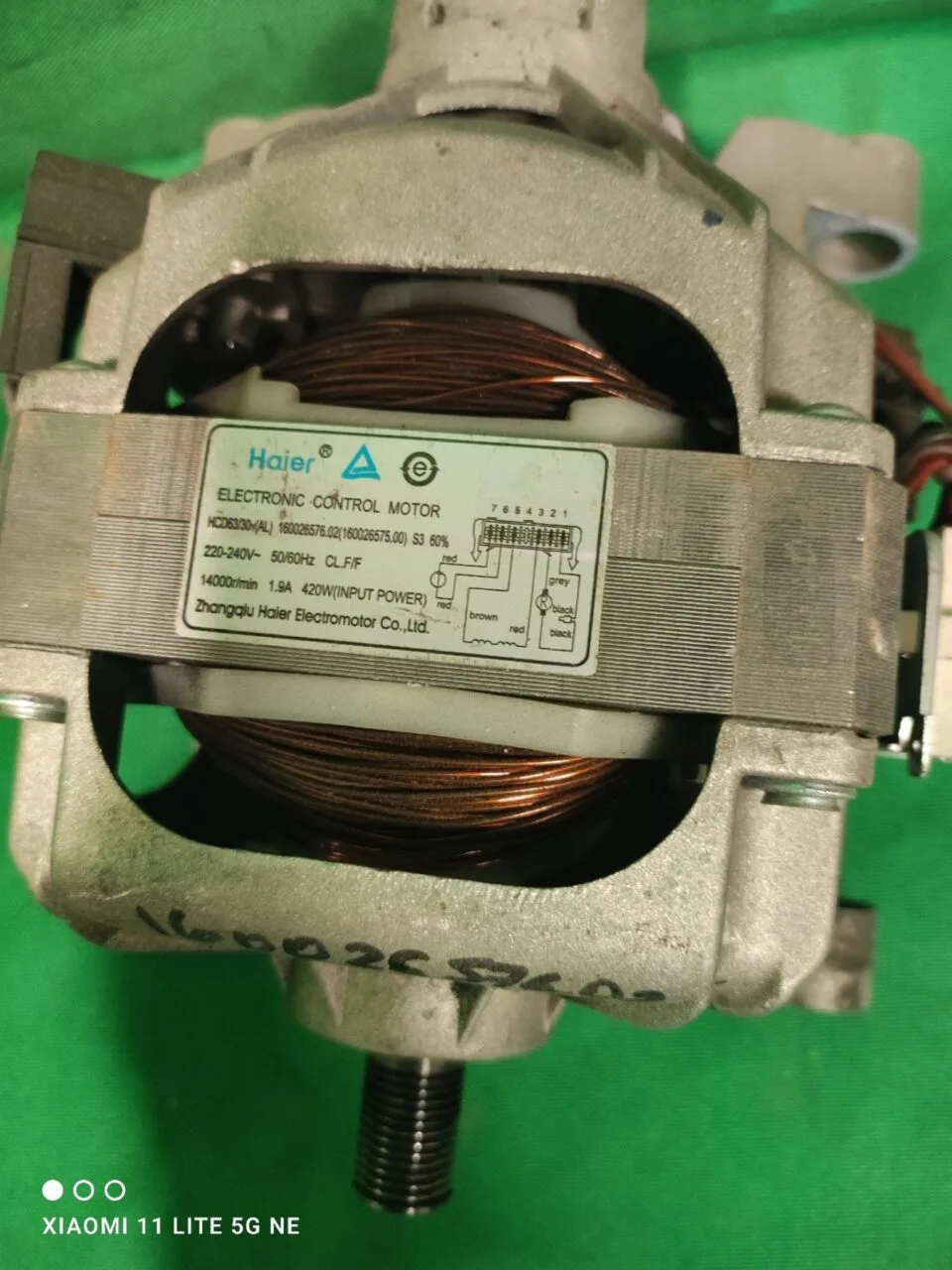 SoBE4Txr1_0-1 Двигатель Indesit Haier 160026576.02 6-контактов