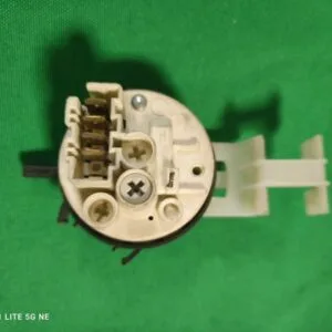 Прессостат Ariston 37650056