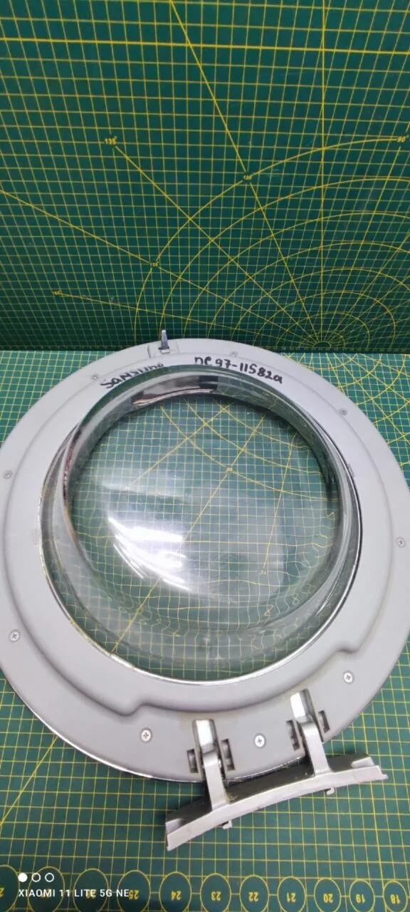 Люк	Samsung	DC97-11582a черн для стиральной машины (крючок наружу)