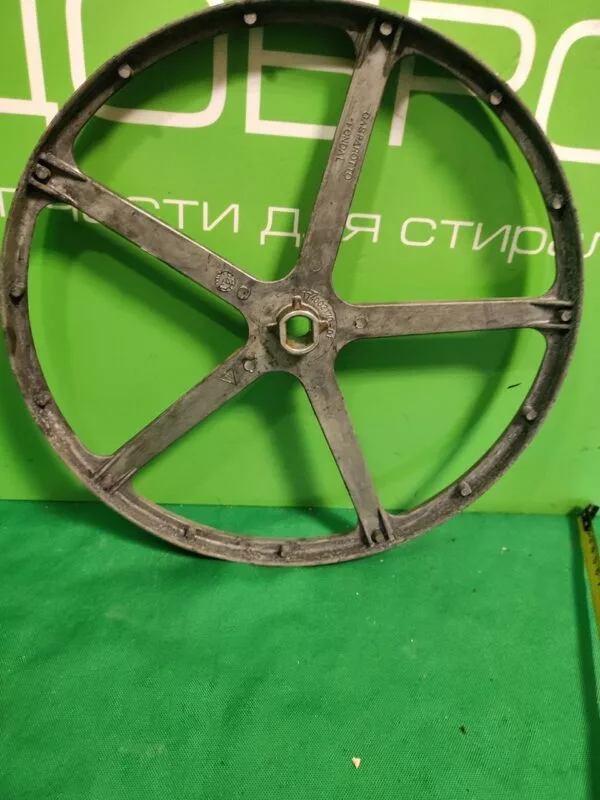 Шкив Indesit 174002170-01