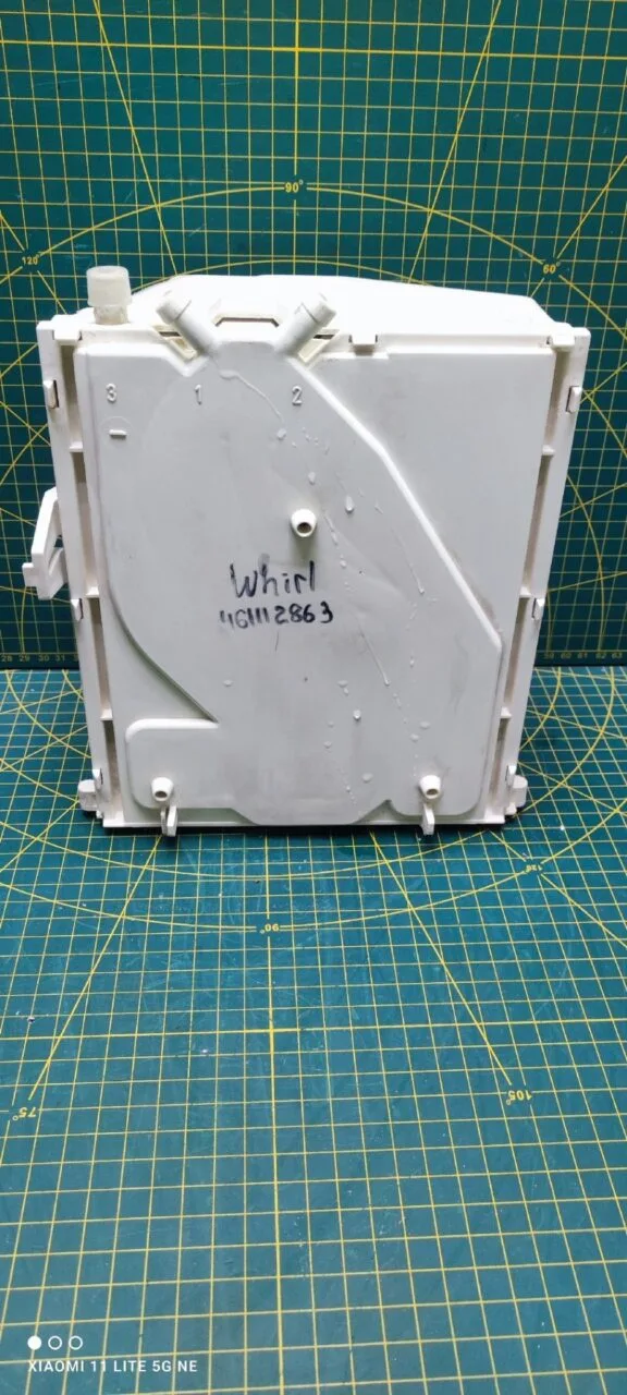 Бункер порошкоприемника Whirlpool 461112863