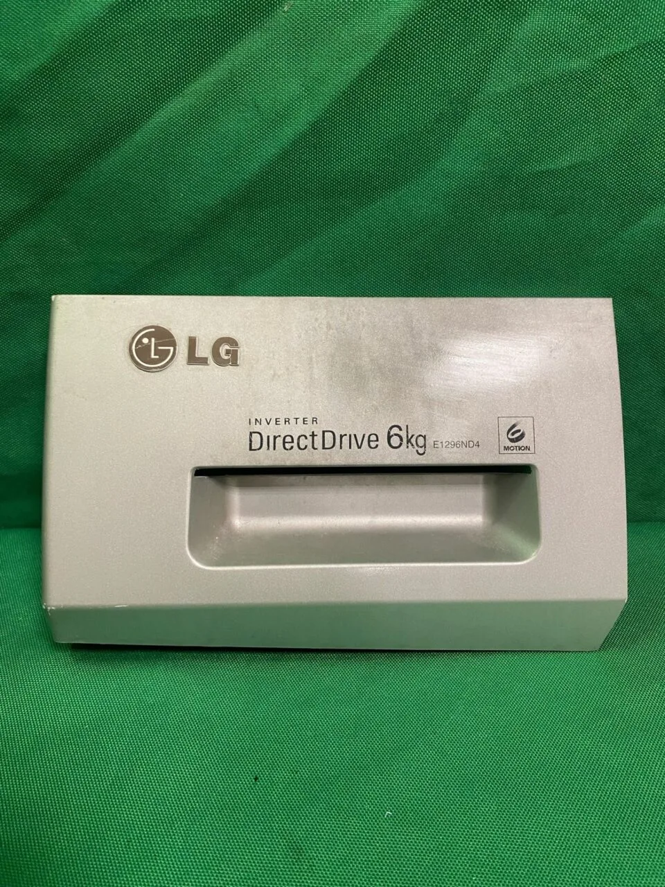 Панель порошкоприемника LG e1296ND4 серый