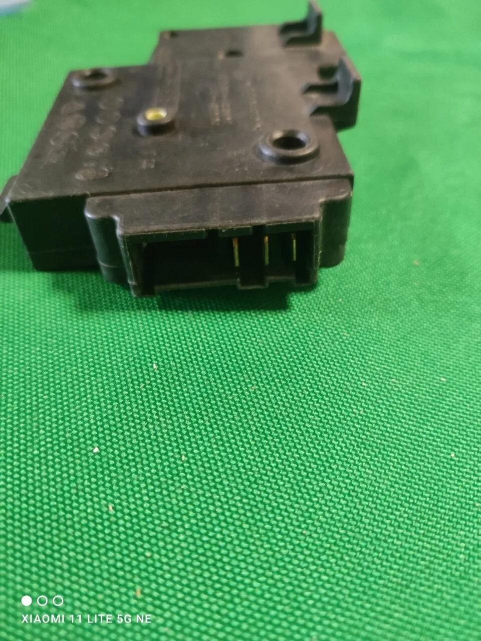 Замок люка (УБЛ) Ariston 160017459.01