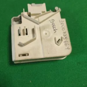 Замок люка (УБЛ) Bosch 9000735664