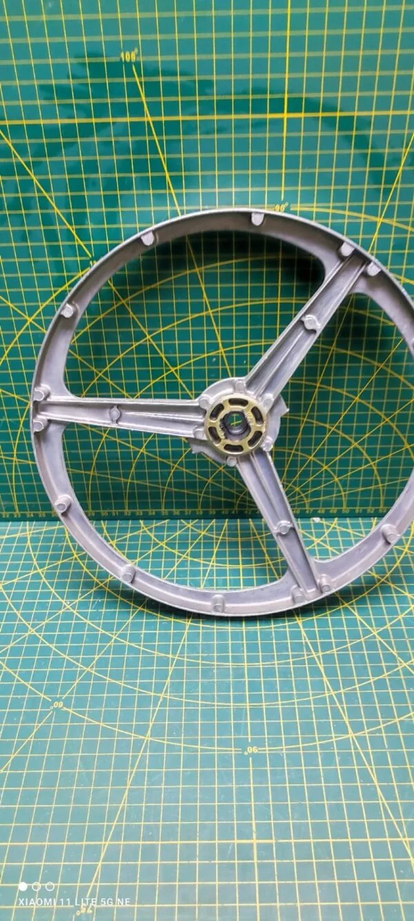 V7rm40LjXzw Шкив Bosch 900202