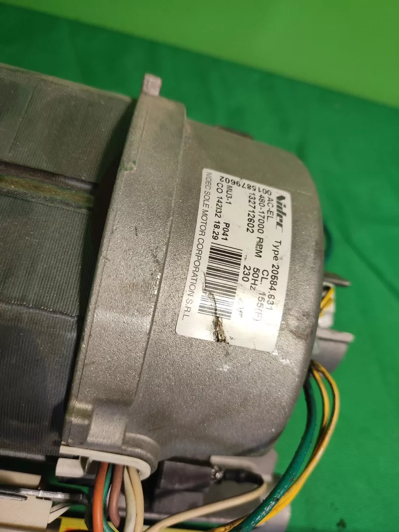 Двигатель Electrolux Nidec 132712602 -7 контактов